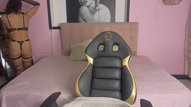  Mia Evans 1 online show from March 2026 02:29:01 PM