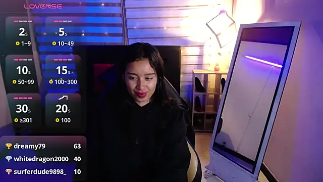  Mia Evans 1 online show from November 2025 01:49:02 PM