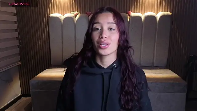  Mia Evans 1 online show from July 2026 07:49:02 PM
