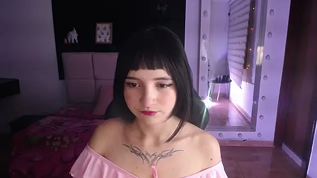  Charlotte Collins  online show from January 2026 02:42:01 PM