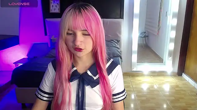  Charlotte Collins  online show from June 2026 03:56:01 PM