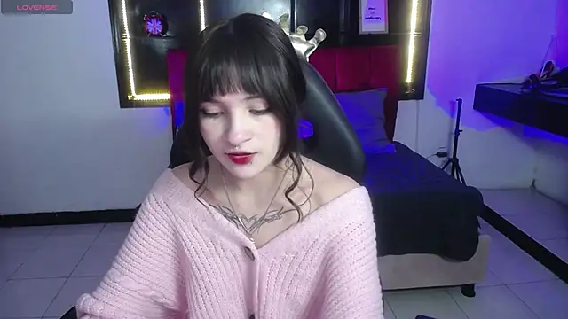  Charlotte Collins  online show from February 2026 02:39:02 PM