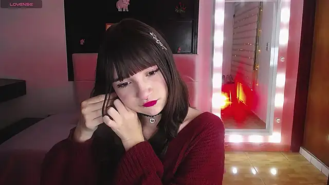  Charlotte Collins  online show from November 2025 02:32:01 PM