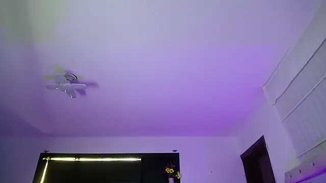  Charlotte Collins  online show from April 2026 02:20:02 PM