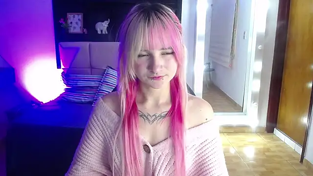 Charlotte Collins  online show from June 2026 03:40:02 PM