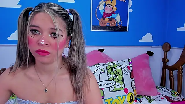 Snapshot of miss__evolet chatting on January 2026 11:03:01 AM miss evolet online show from January 2026 11:03:01 AM