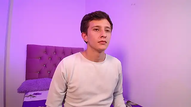 mae nathan  online show from December 2025 06:25:02 AM