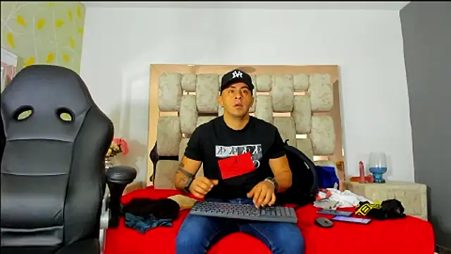 AngelAndChris online show from September 2025 12:07:02 PM