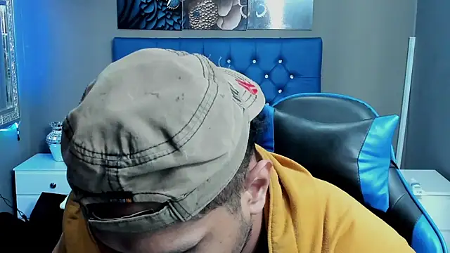 AngelAndChris online show from September 2025 12:34:02 PM