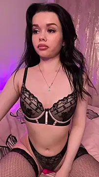 Snapshot of Luxuryy_baby chatting on February 2026 06:19:01 PM Luxuryy baby online show from February 2026 06:19:01 PM