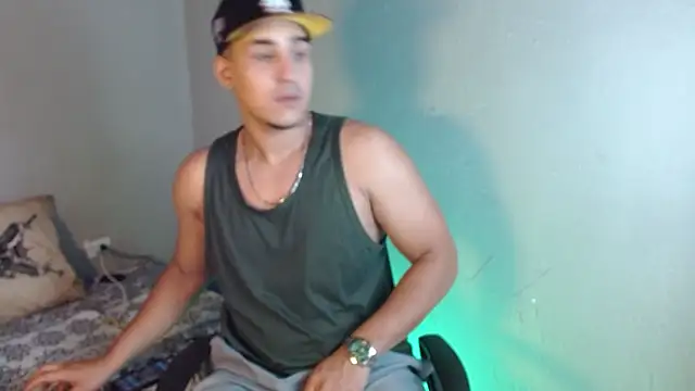 massimo vidal  online show from November 2025 02:59:01 AM