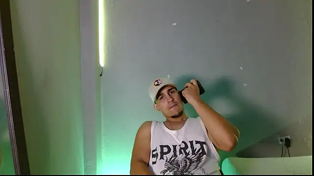 massimo vidal  online show from December 2025 11:44:02 PM