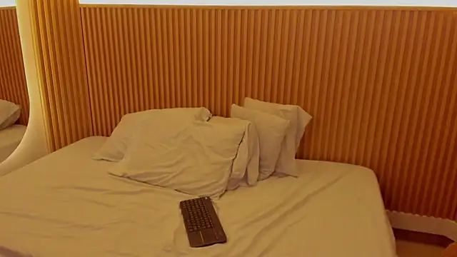 Liss-Reyes online show from April 2026 11:58:01 AM