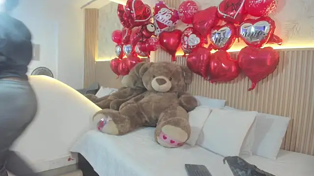 Liss-Reyes online show from February 2026 01:32:01 PM