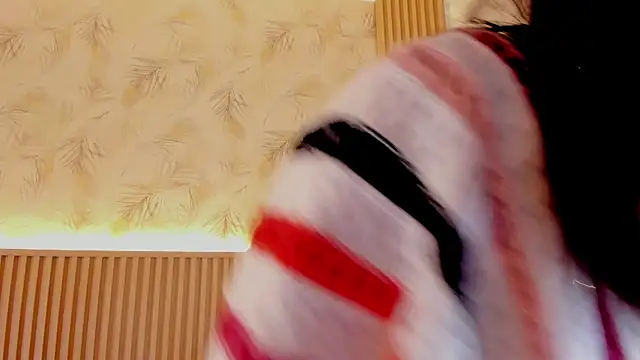 Liss-Reyes online show from April 2026 12:21:02 PM