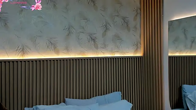 Snapshot of Liss-Reyes chatting on June 2026 12:24:02 PM Liss-Reyes online show from June 2026 12:24:02 PM
