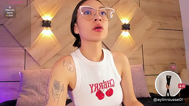 aylin rousse online show from November 2025 07:51:01 PM