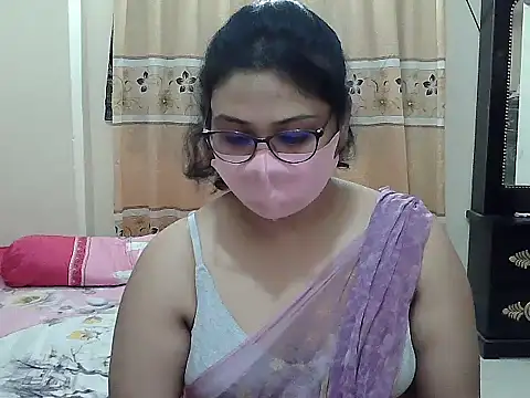 Snapshot of Elena_cruz5 chatting on November 2025 01:49:02 PM Elena cruz5 online show from November 2025 01:49:02 PM