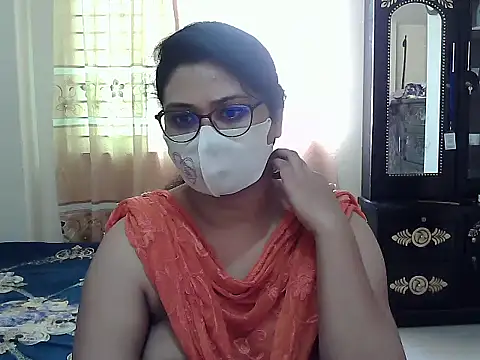Snapshot of Elena_cruz5 chatting on October 2025 09:44:01 AM Elena cruz5 online show from October 2025 09:44:01 AM