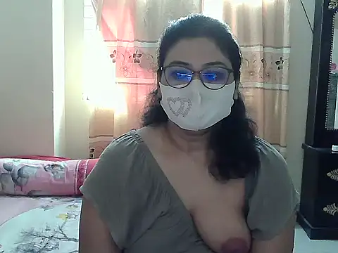 Snapshot of Elena_cruz5 chatting on November 2025 12:48:01 AM Elena cruz5 online show from November 2025 12:48:01 AM