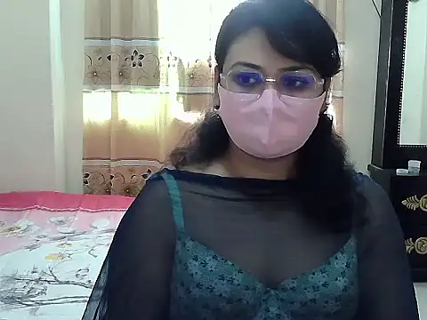 Snapshot of Elena_cruz5 chatting on October 2025 06:23:02 AM Elena cruz5 online show from October 2025 06:23:02 AM