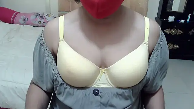 Snapshot of Elena_cruz5 chatting on November 2025 08:02:02 AM Elena cruz5 online show from November 2025 08:02:02 AM