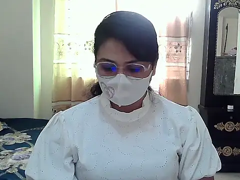 Snapshot of Elena_cruz5 chatting on October 2025 05:41:02 AM Elena cruz5 online show from October 2025 05:41:02 AM