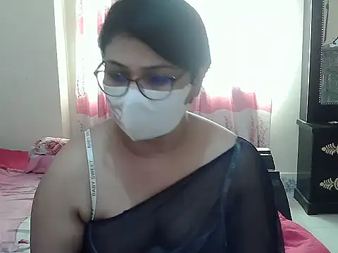 Snapshot of Elena_cruz5 chatting on September 2025 04:11:02 AM Elena cruz5 online show from September 2025 04:11:02 AM