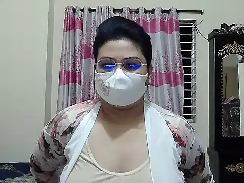 Snapshot of Elena_cruz5 chatting on September 2025 02:24:02 PM Elena cruz5 online show from September 2025 02:24:02 PM