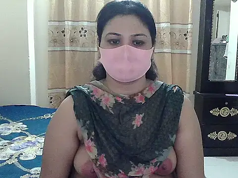 Snapshot of Elena_cruz5 chatting on October 2025 12:49:02 PM Elena cruz5 online show from October 2025 12:49:02 PM