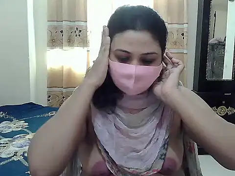 Snapshot of Elena_cruz5 chatting on October 2025 07:41:01 AM Elena cruz5 online show from October 2025 07:41:01 AM