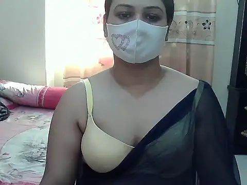 Snapshot of Elena_cruz5 chatting on November 2025 03:00:02 AM Elena cruz5 online show from November 2025 03:00:02 AM