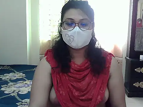 Snapshot of Elena_cruz5 chatting on October 2025 08:37:01 AM Elena cruz5 online show from October 2025 08:37:01 AM