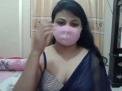 Snapshot of Elena_cruz5 chatting on November 2025 04:22:01 PM Elena cruz5 online show from November 2025 04:22:01 PM