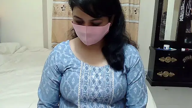 Snapshot of Elena_cruz5 chatting on November 2025 05:13:02 PM Elena cruz5 online show from November 2025 05:13:02 PM