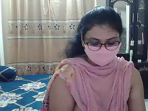 Snapshot of Elena_cruz5 chatting on October 2025 08:54:02 PM Elena cruz5 online show from October 2025 08:54:02 PM