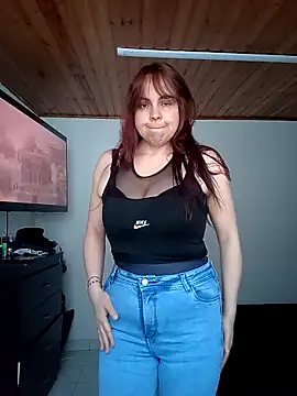 CARITOMIO online show from October 2025 04:15:02 PM