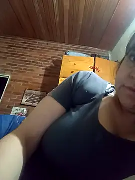 CARITOMIO online show from November 2025 11:09:01 PM