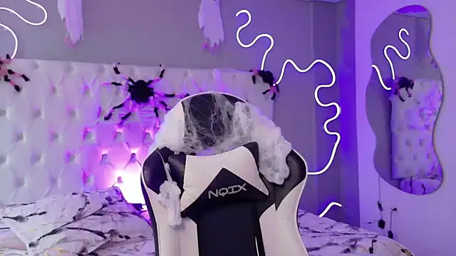 Emma visconti online show from October 2025 12:59:02 PM