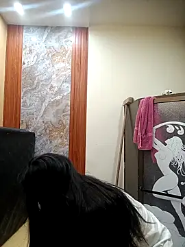 Snapshot of SaraBust chatting on October 2025 02:41:01 PM SaraBust online show from October 2025 02:41:01 PM
