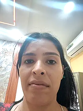 Snapshot of SaraBust chatting on September 2025 01:34:01 AM SaraBust online show from September 2025 01:34:01 AM