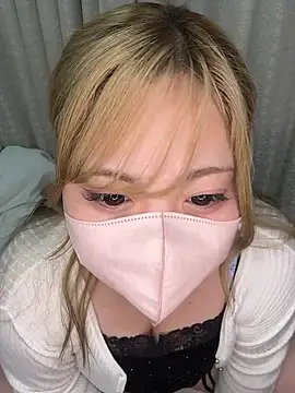 Chua-chan online show from October 2025 03:57:02 PM