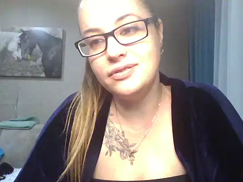 Snapshot of karina160000 chatting on February 2026 03:00:01 PM karina160000 online show from February 2026 03:00:01 PM