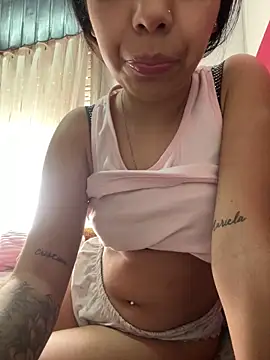 lulizoee online show from September 2025 05:45:02 PM