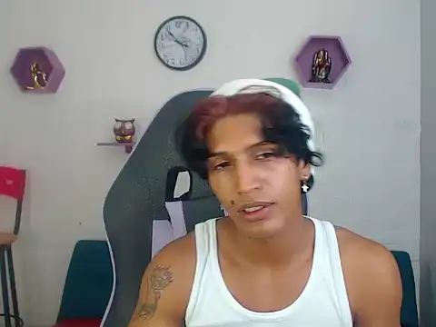 bull cam online show from December 2025 02:07:02 AM