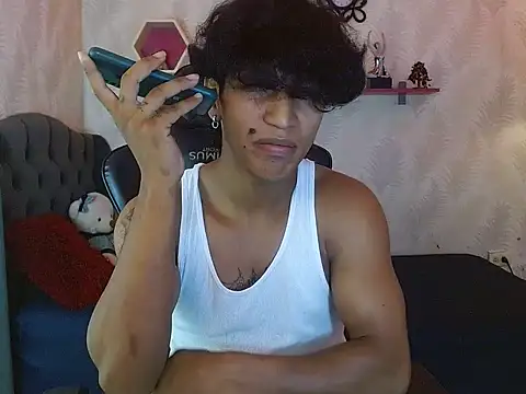 bull cam online show from November 2025 05:17:01 PM