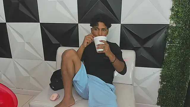 bull cam online show from October 2025 07:58:02 PM