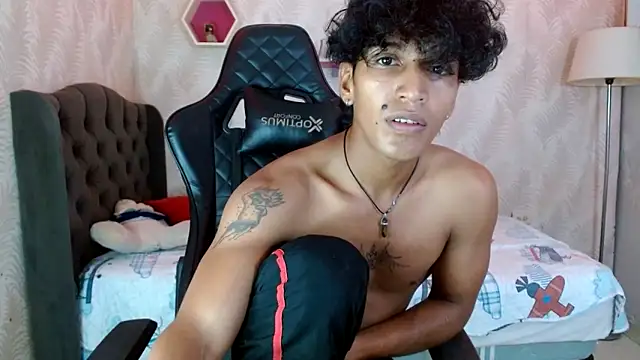 bull cam online show from October 2025 05:32:01 PM