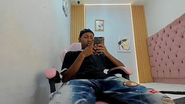 Jax Maliq online show from October 2025 02:34:01 AM