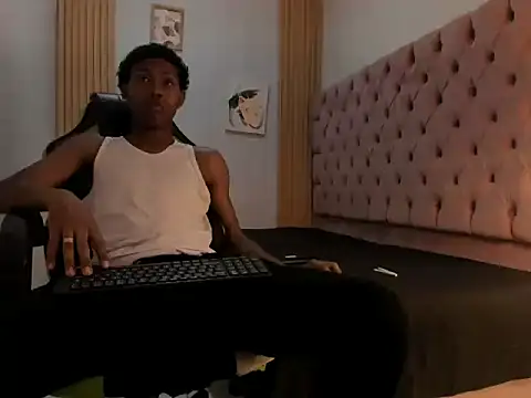 Jax Maliq online show from October 2025 01:29:01 AM